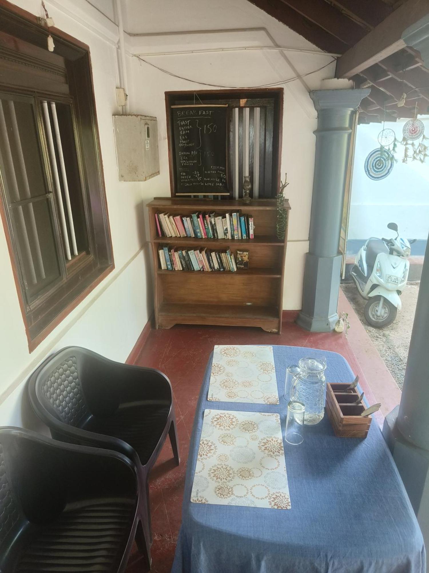 Perch Next Door Bed & Breakfast Kannur ภายนอก รูปภาพ